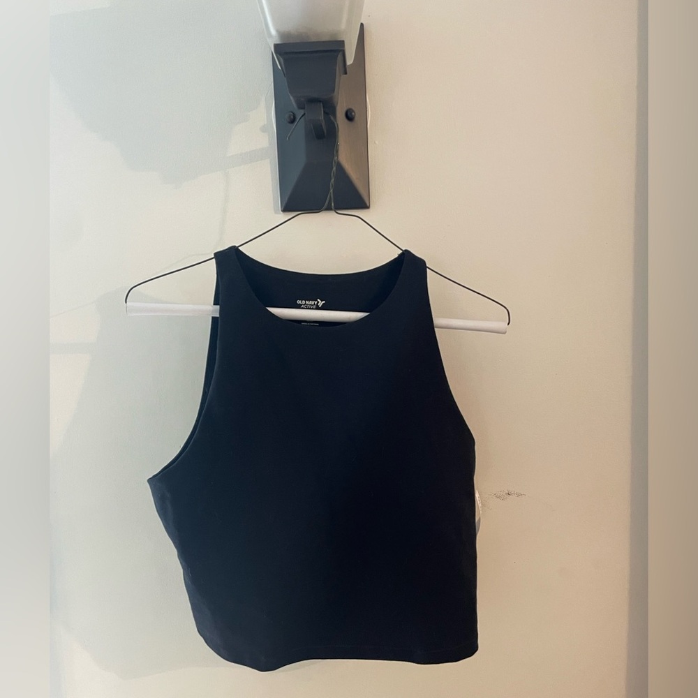 NWT Old Navy Powerchill tank/bra
